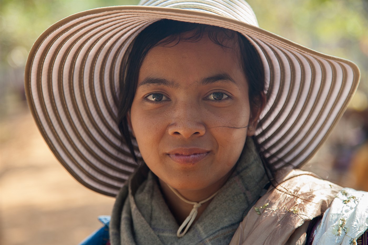 Seller in Angkor, photo