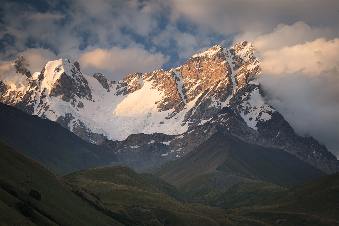 Škhara, photo