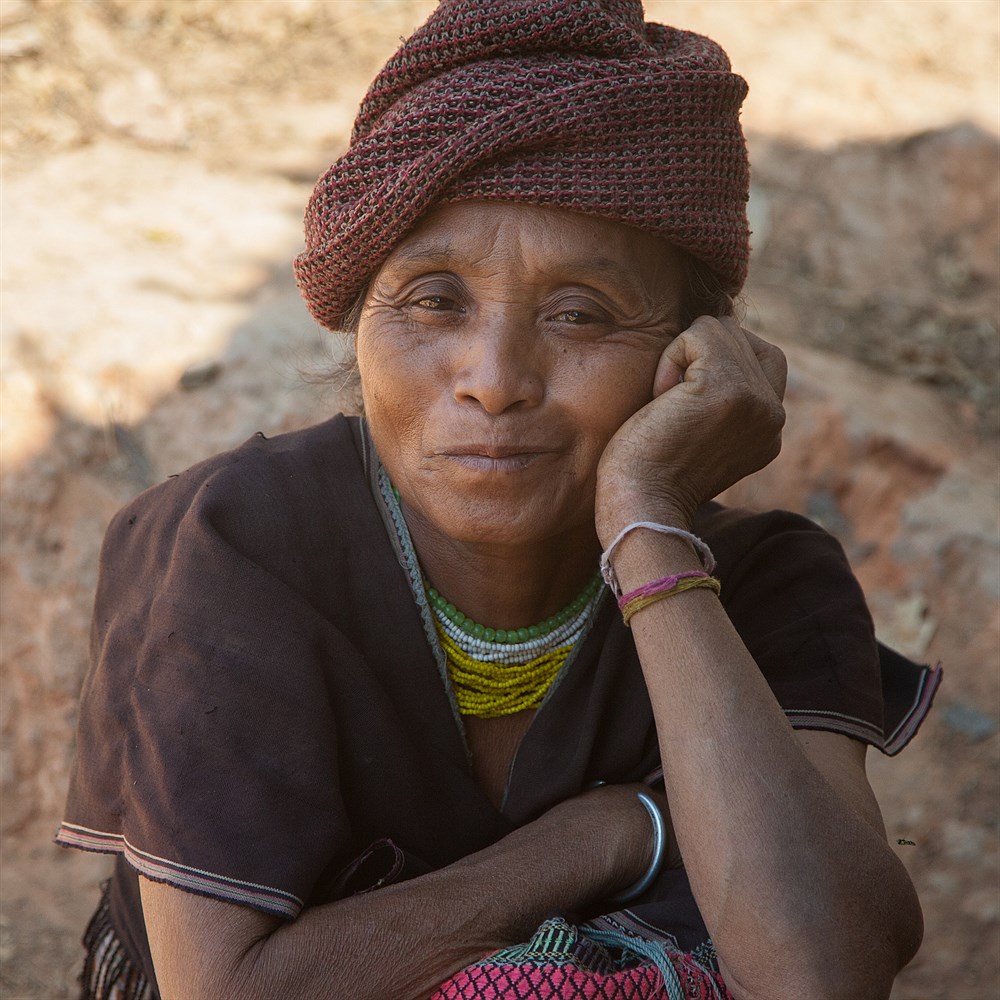 Karen Woman, photo