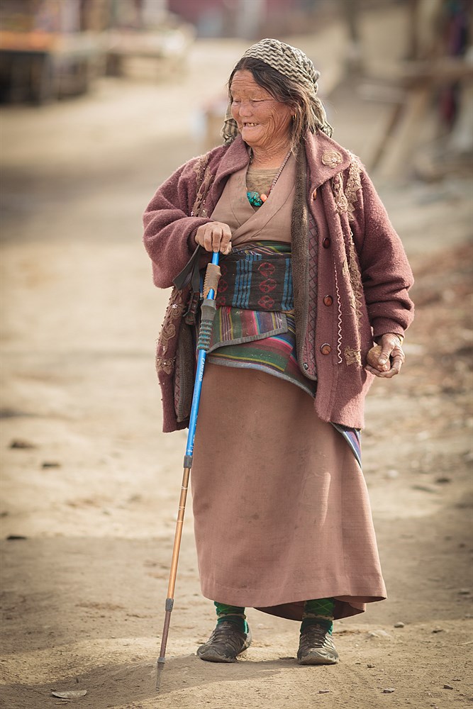 Woman from Muktinath, photo