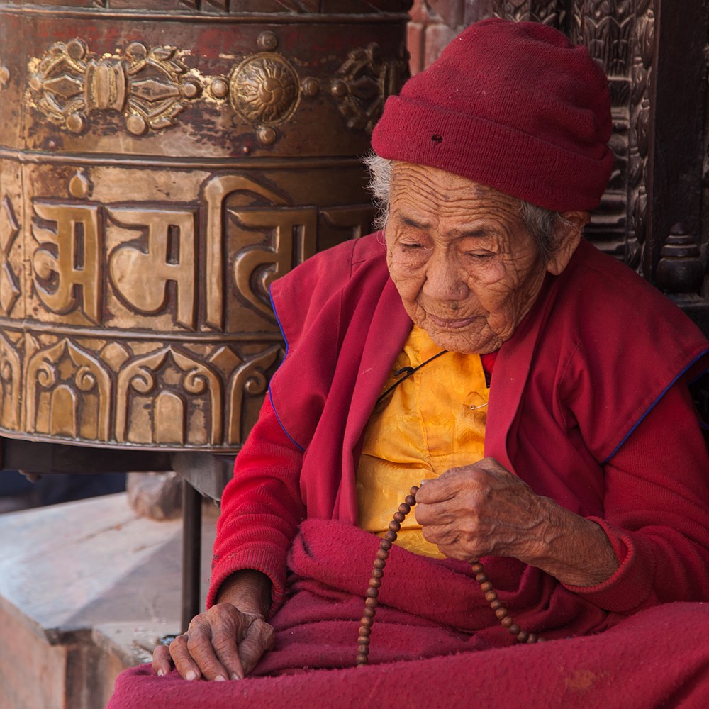 Mniška v Boudhanath, photo