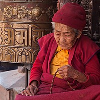 Mniška v Boudhanath